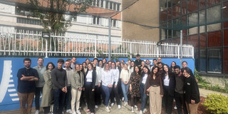 Gruppenfoto des Master Seminars International Coworking and Entrepreneurial Management, der im SoSe 2024 in Paris statt fand.